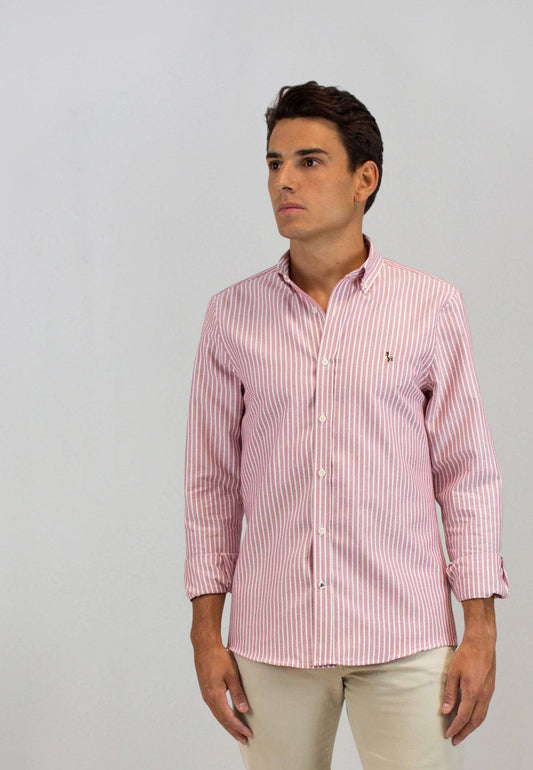 Camisa oxford de rayas anchas granate