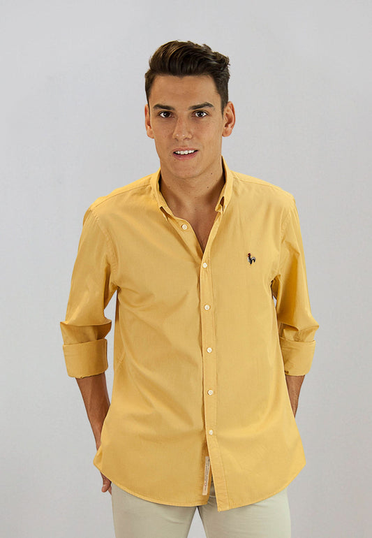 Camisa de algodón reciclado mostaza