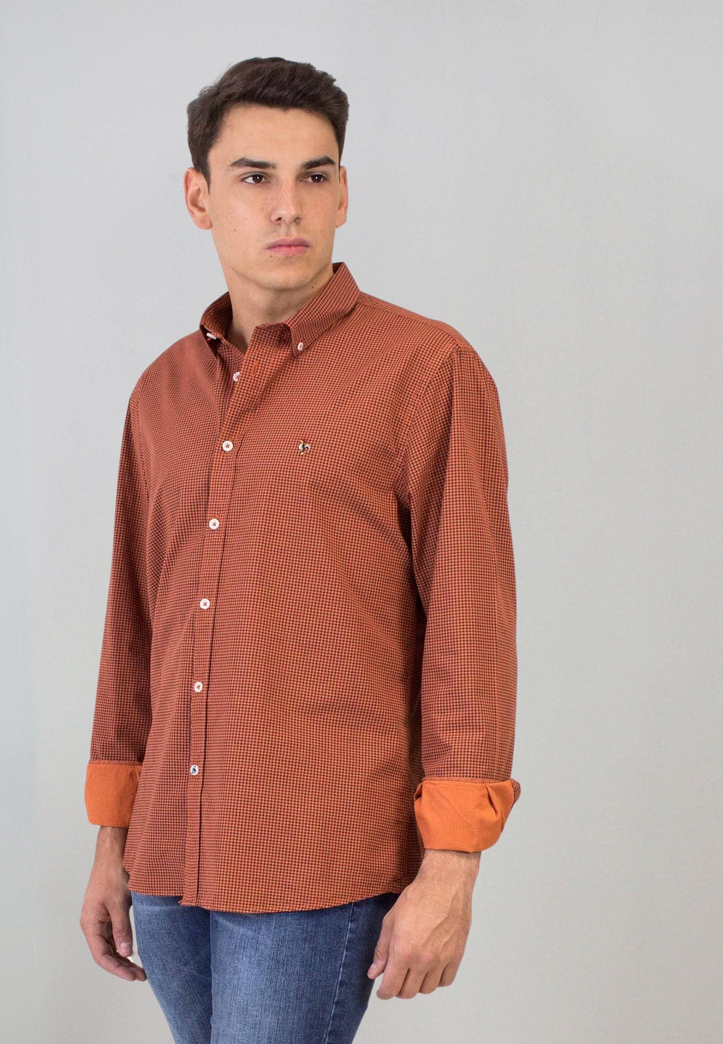 Camisa en pata de gallo naranja