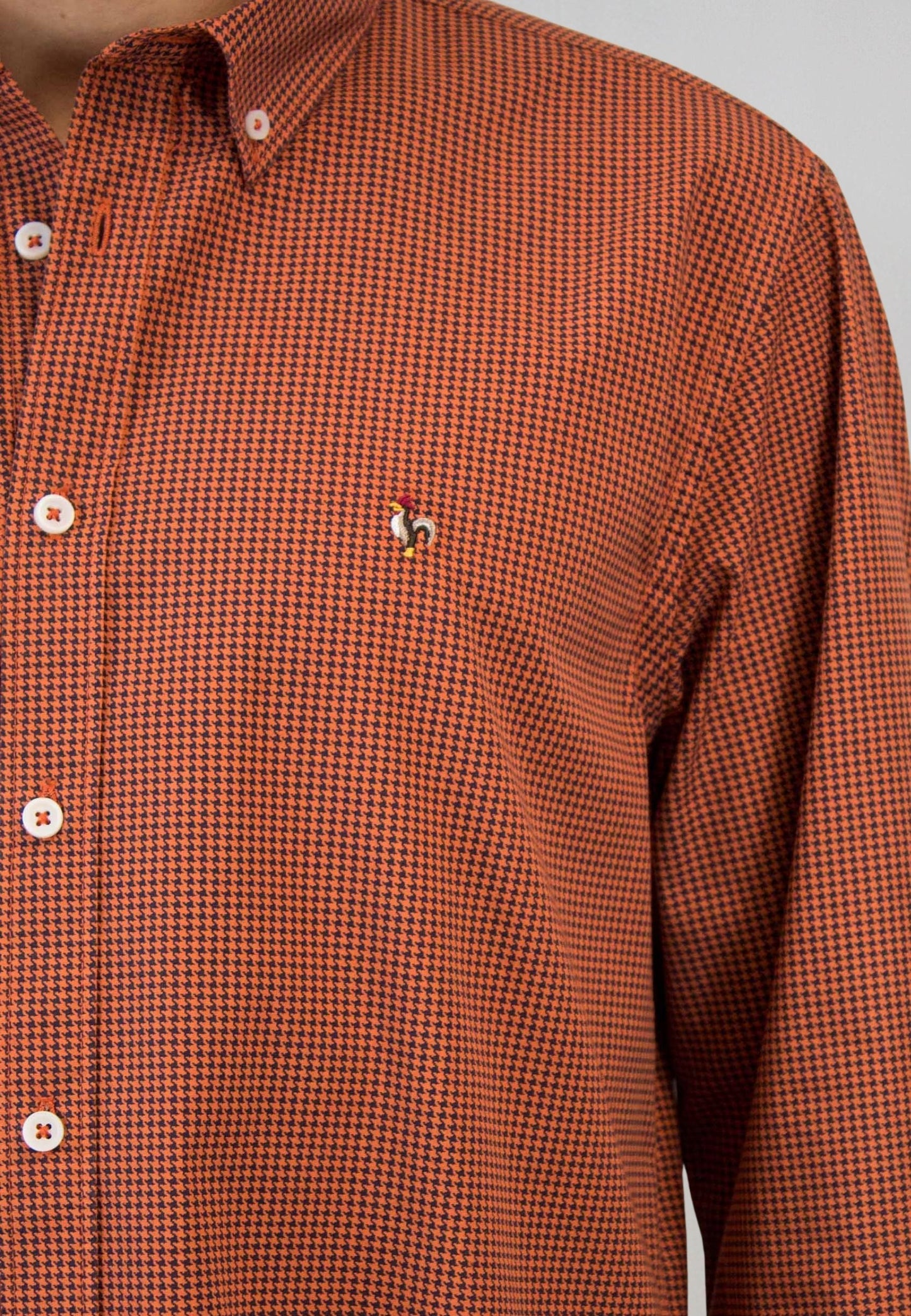 Camisa en pata de gallo naranja