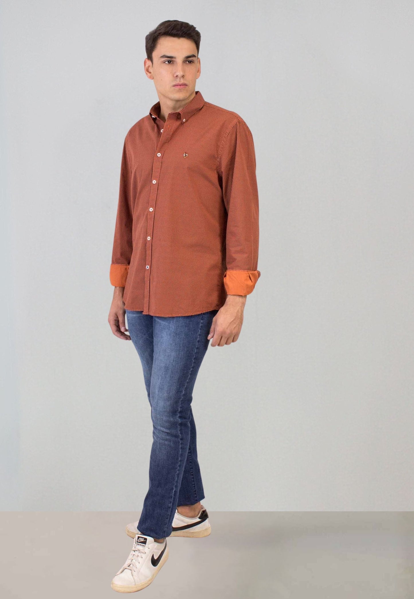 Camisa en pata de gallo naranja