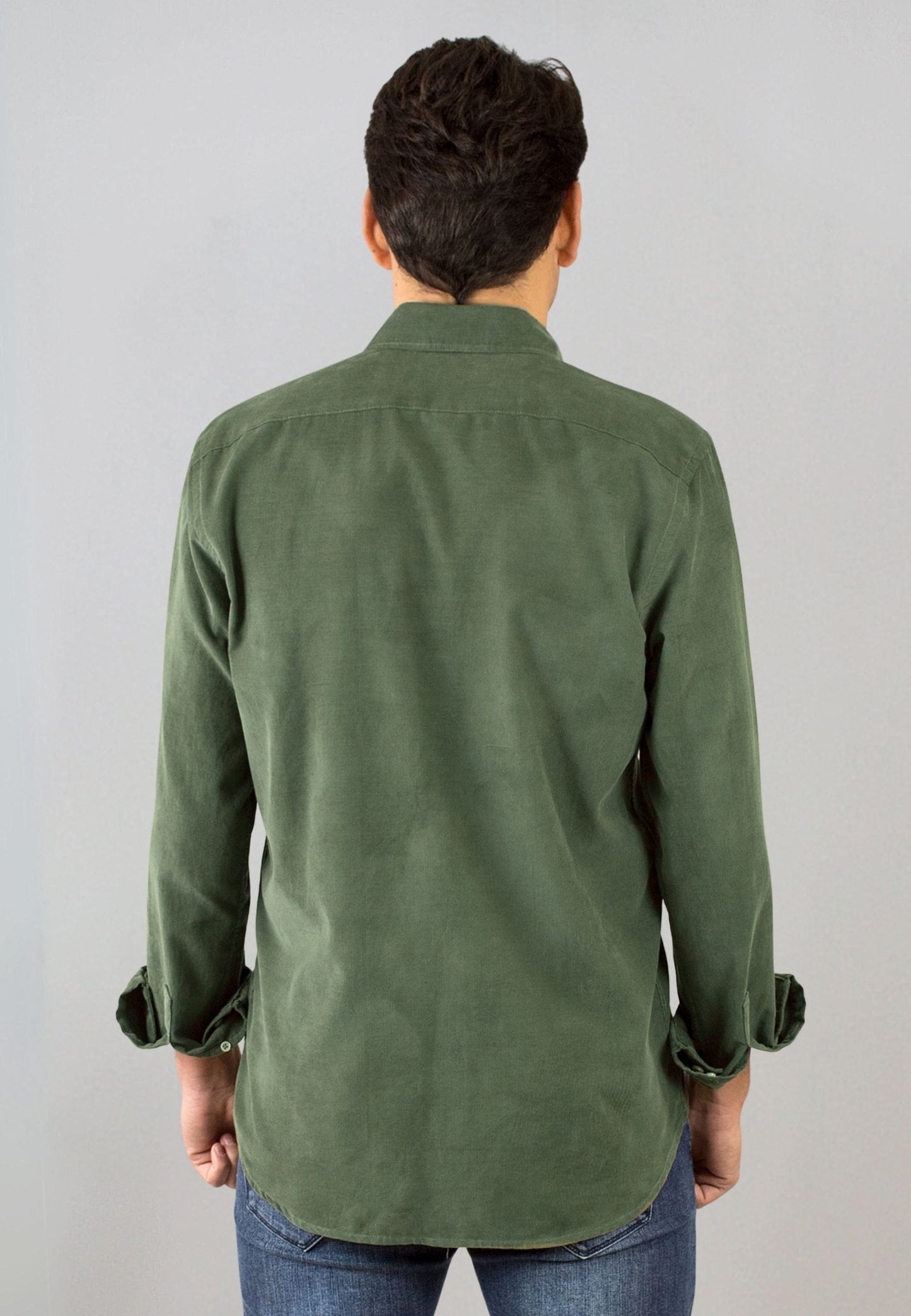 Camisa de micro pana verde militar