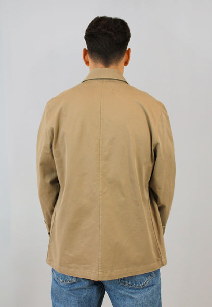 Sobrecamisa en sarga tostado con bolsillos