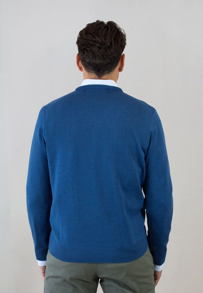 Jersey de pico azul con lana