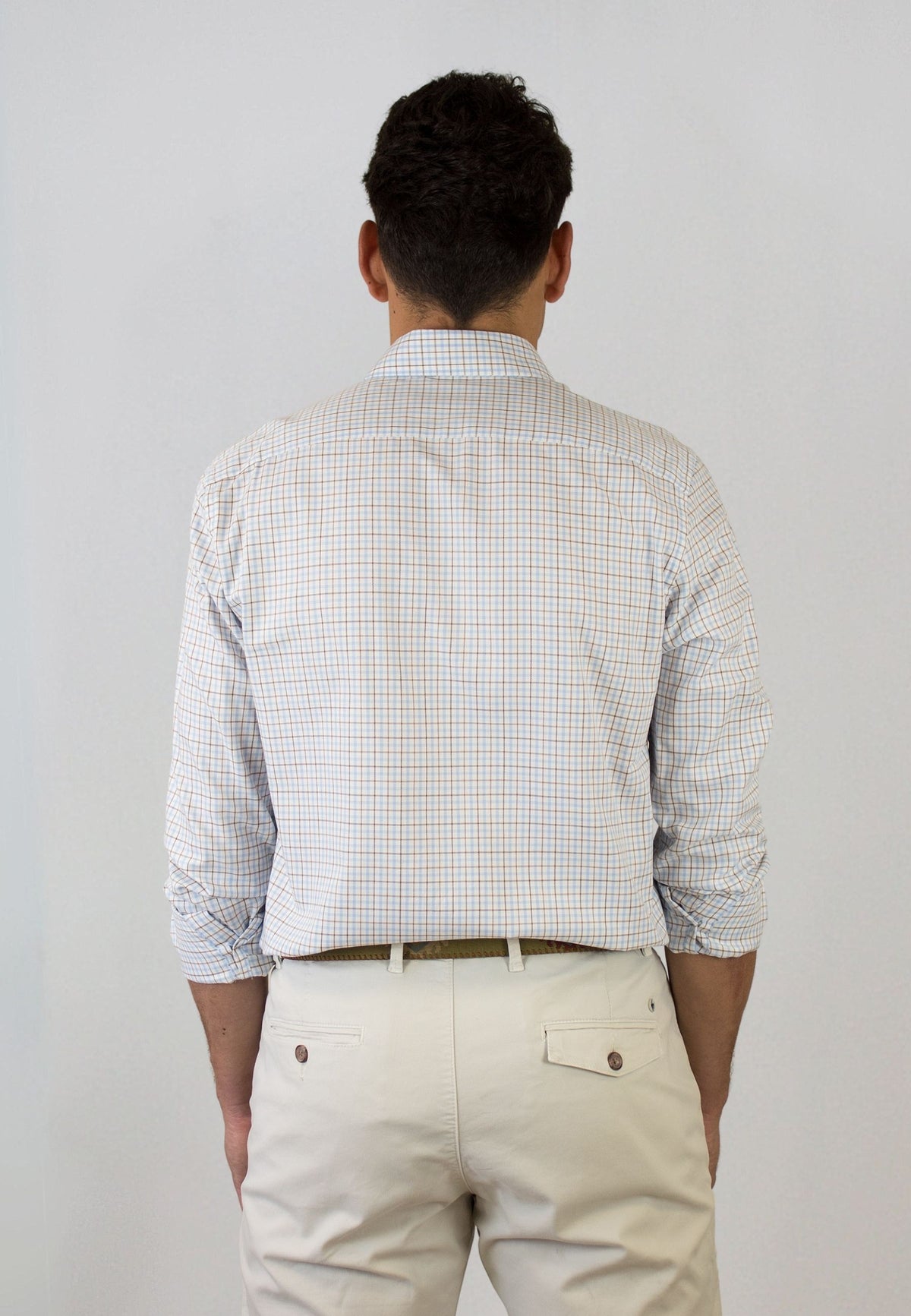 Camisa de cuadros celestes y beige