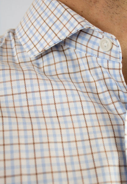 Camisa de cuadros celestes y beige