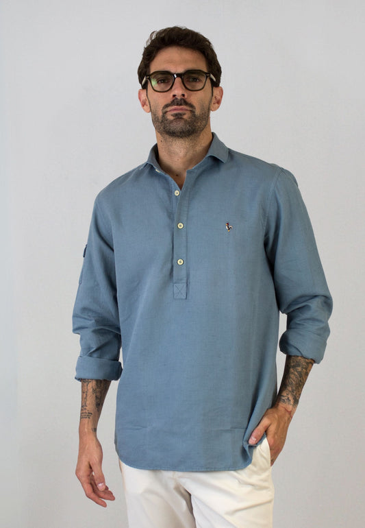 Polera de lino azul grisáceo tres botones