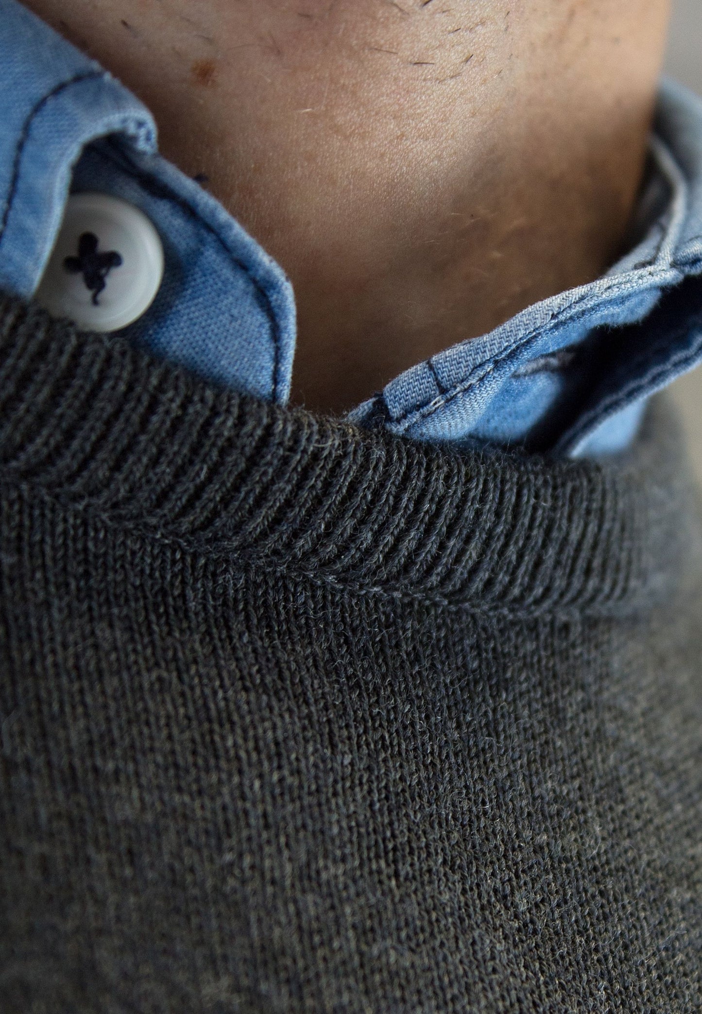 Jersey gris marengo con lana