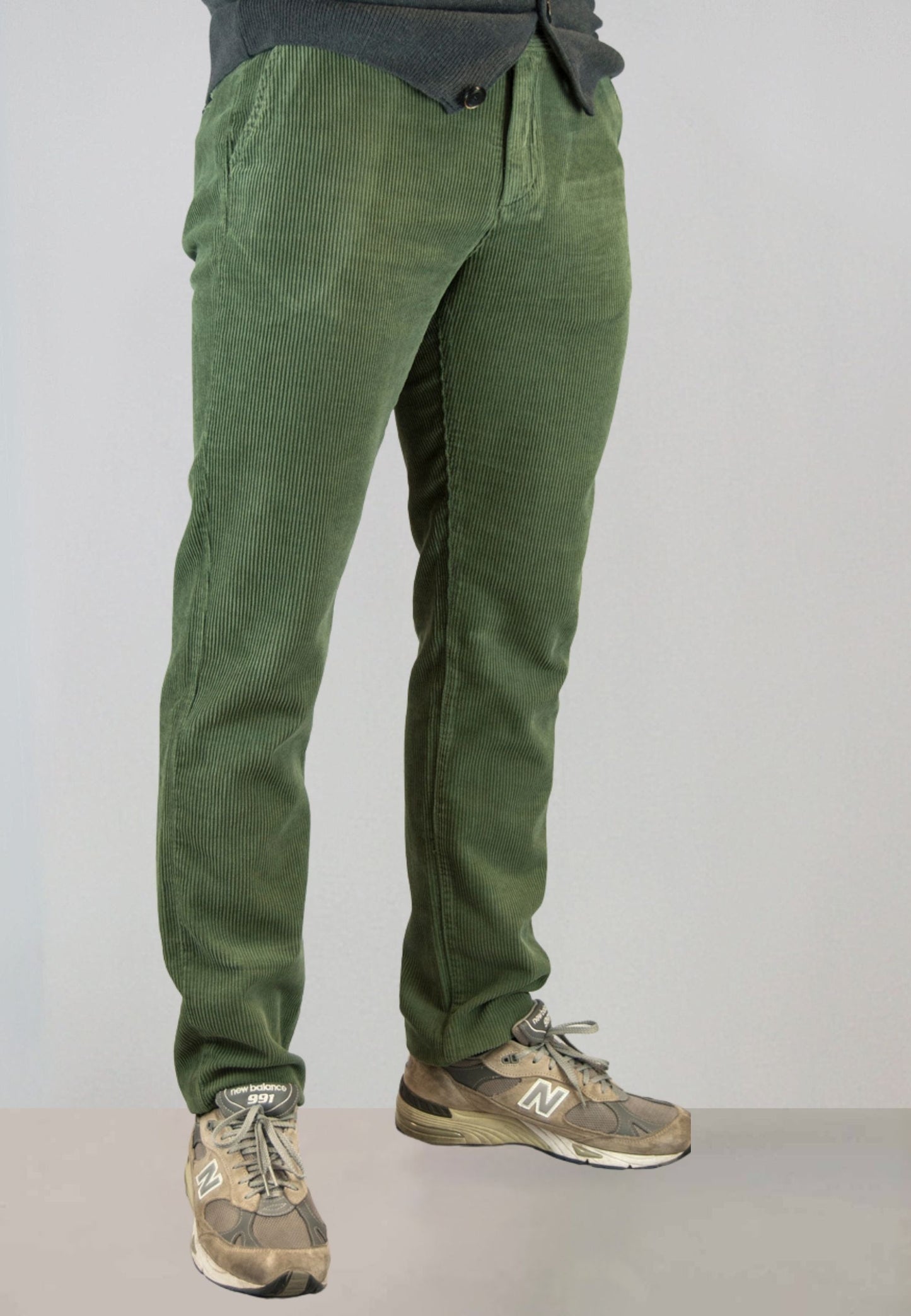 Men's black elasticated chino pants