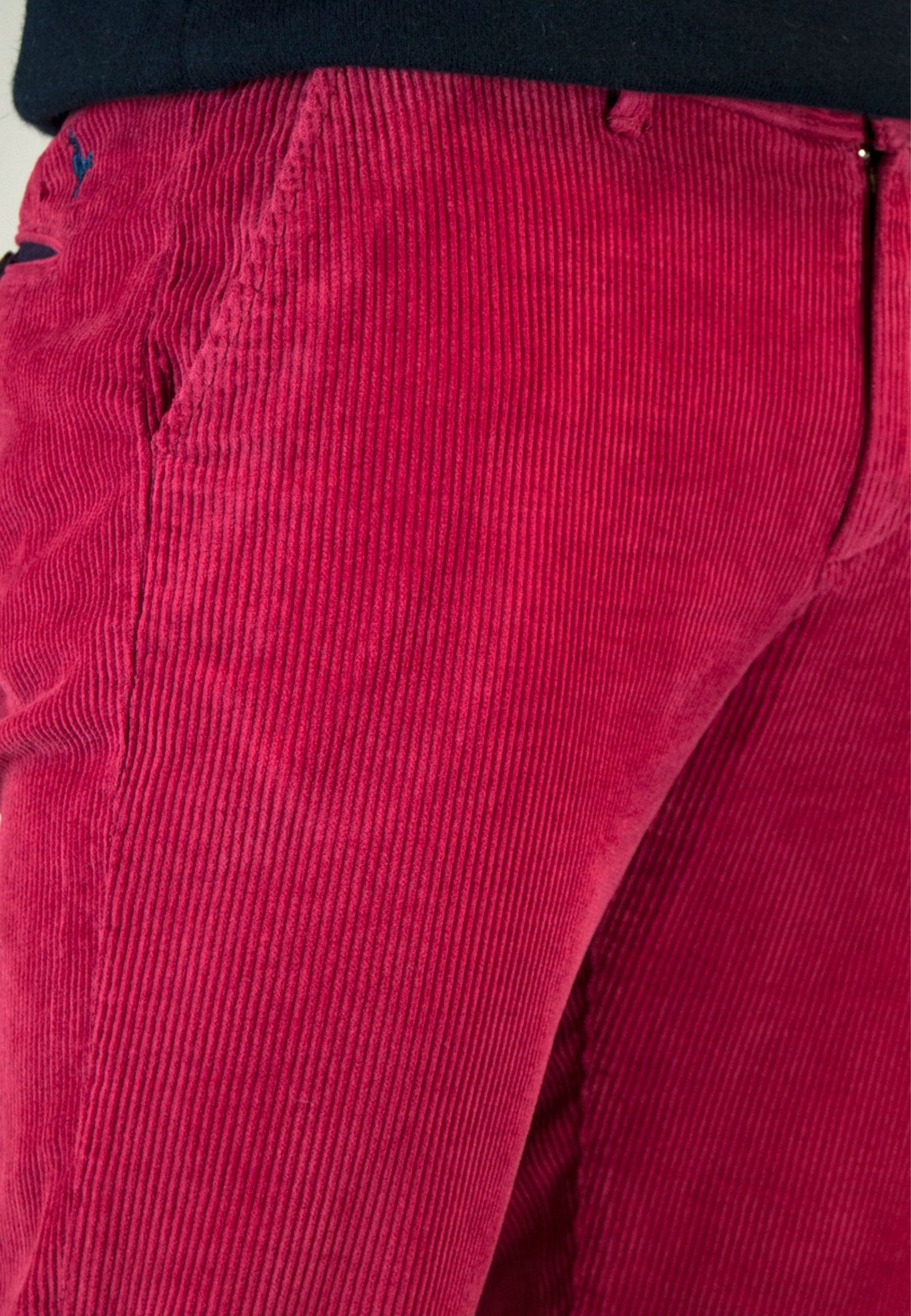 Pantalón chino de pana fucsia hombre