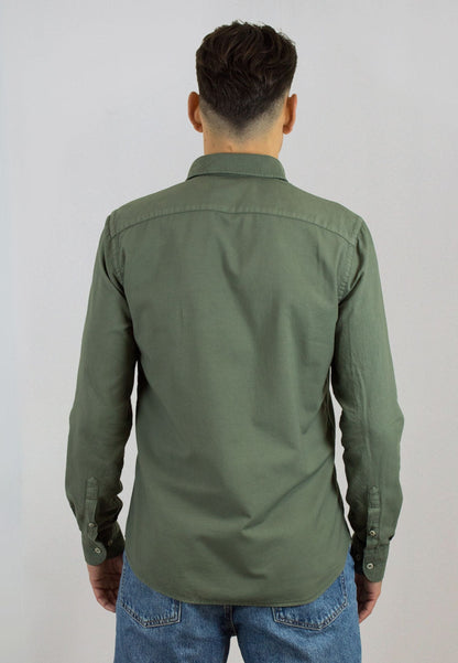 Camisa con bolsillos kaki