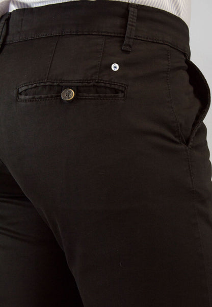 Men's black elasticated chino pants