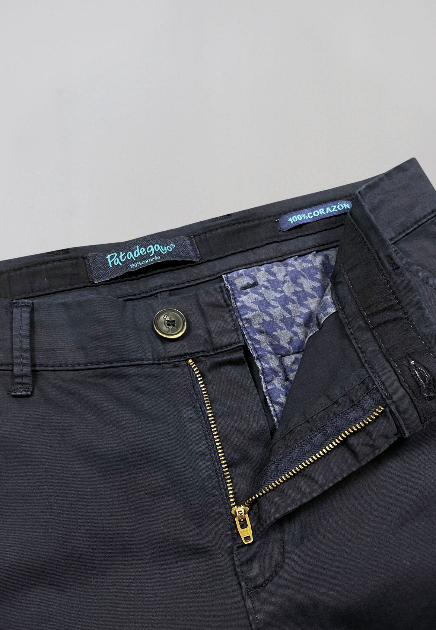 Men's black elasticated chino pants