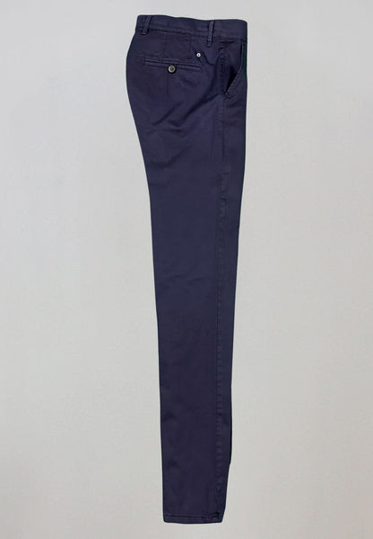 Men's black elasticated chino pants