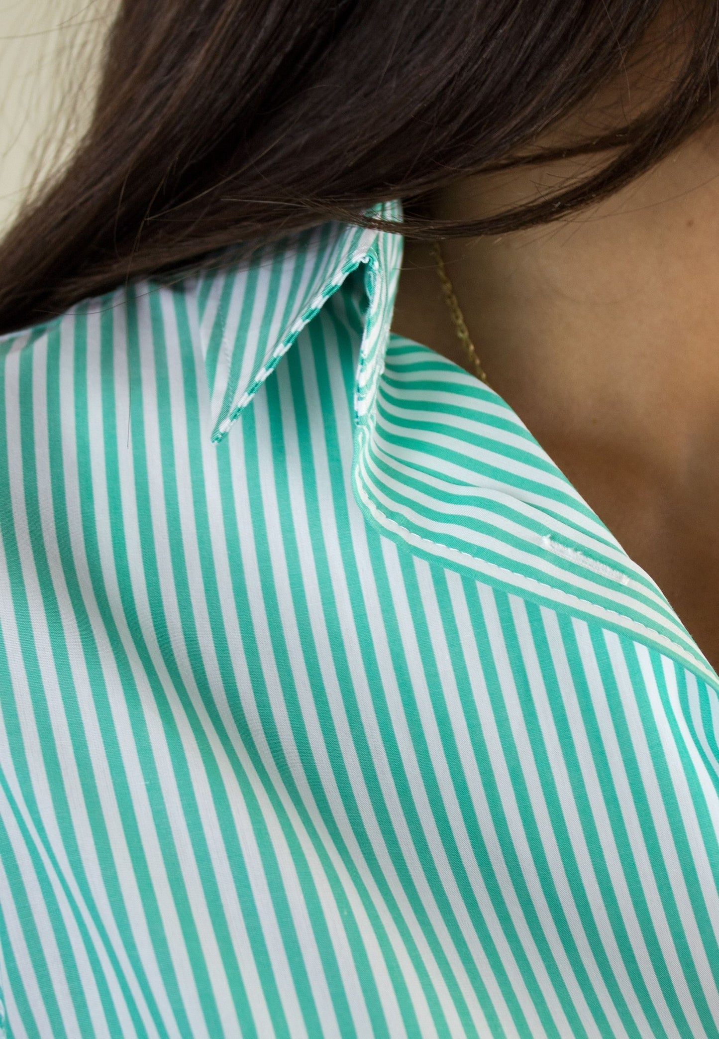 Camisa de rayas verdes