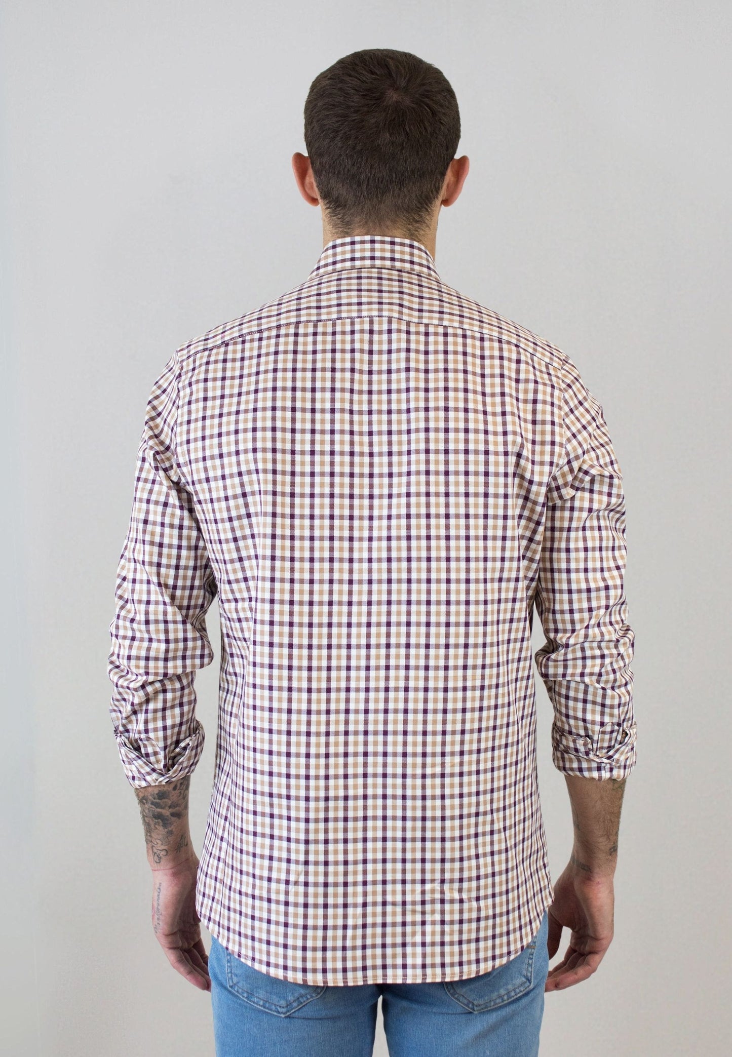 Camisa de cuadro en tonos beige