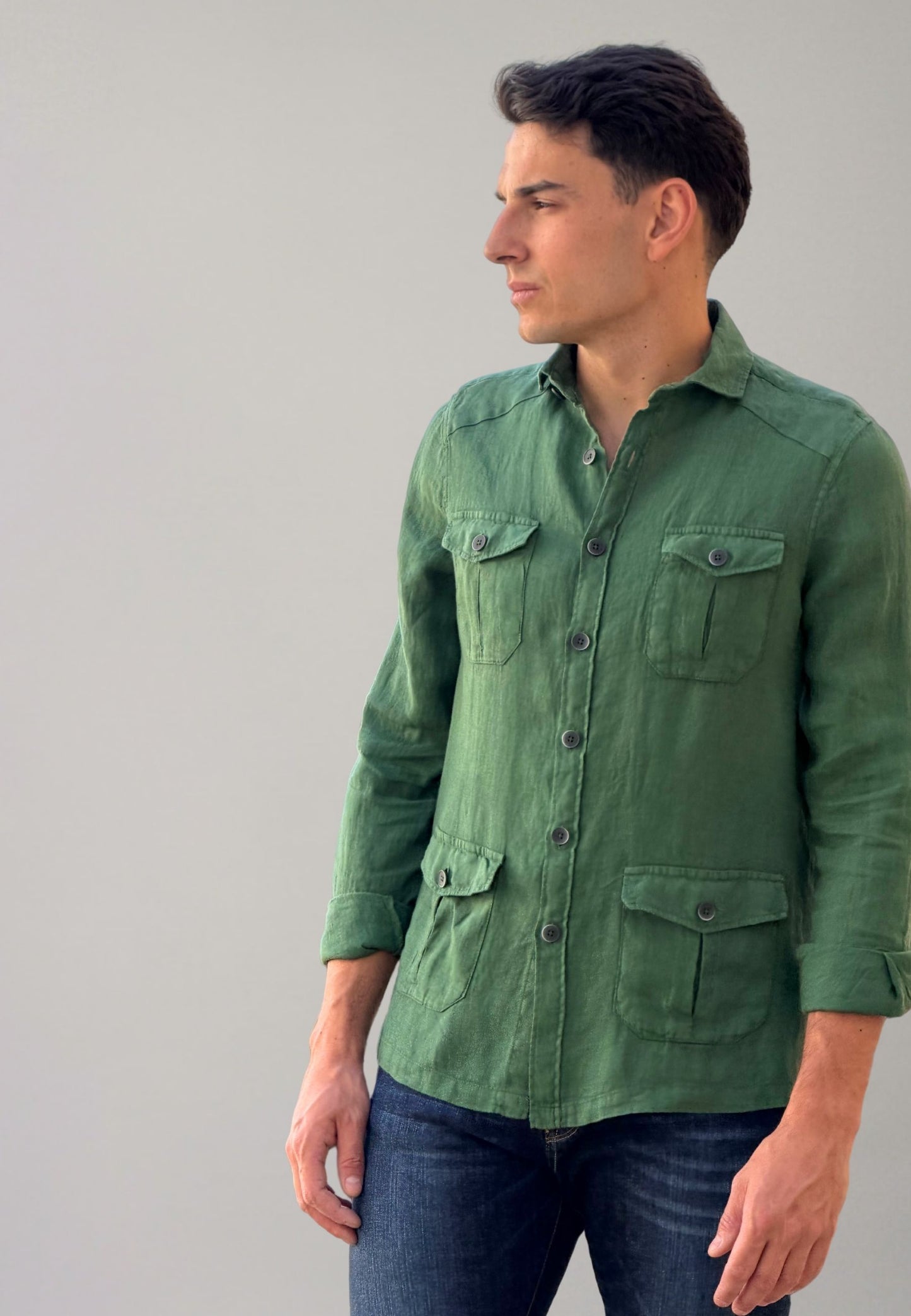 Camisa sahariana de lino verde