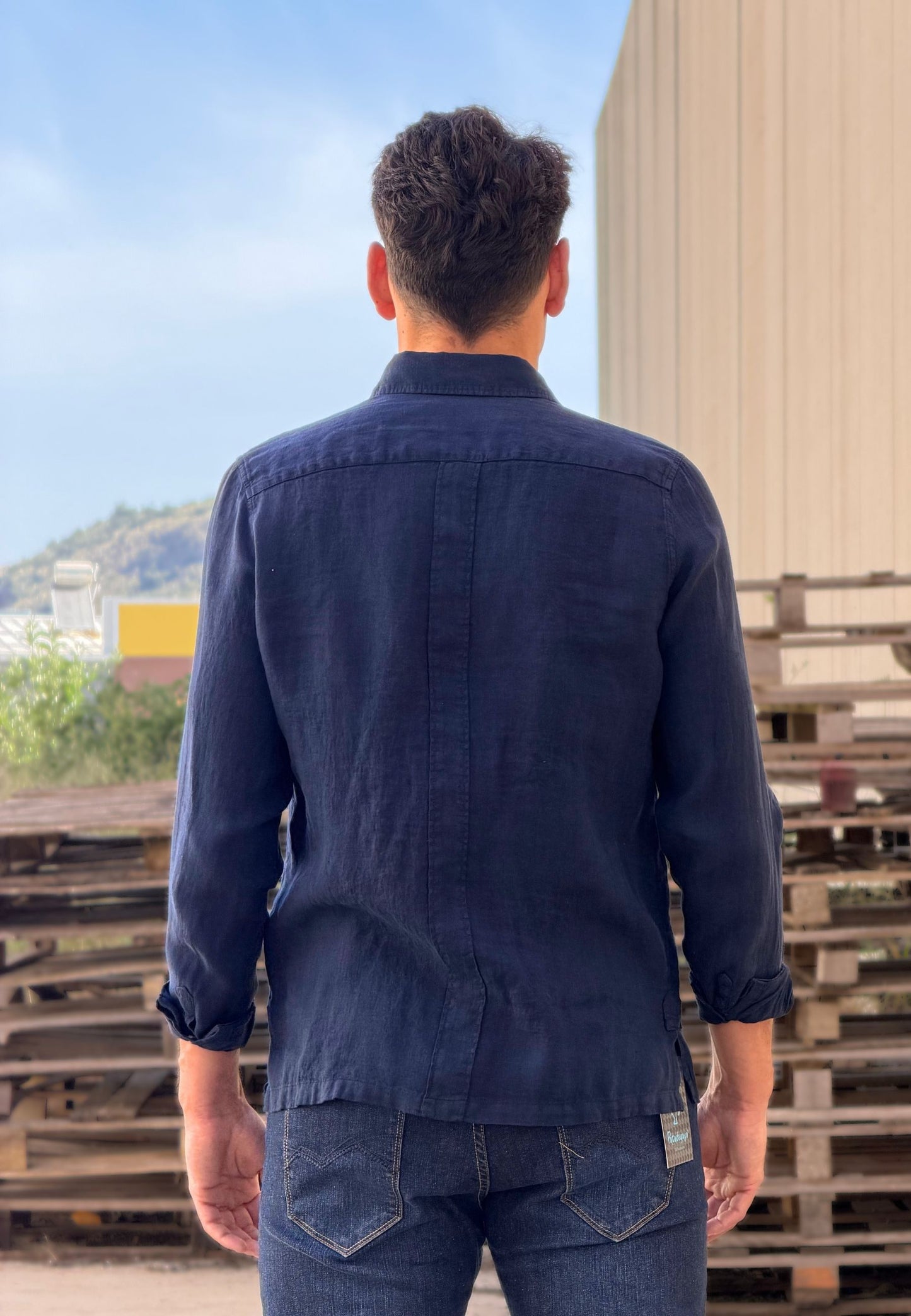 Camisa sahariana de lino azul marino