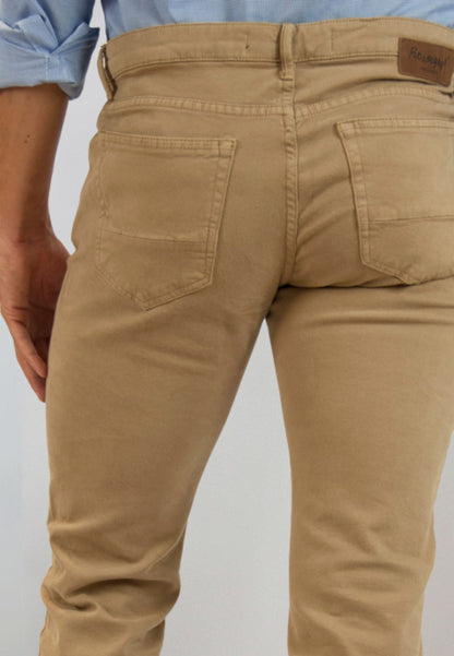Jeans foncés pour hommes
