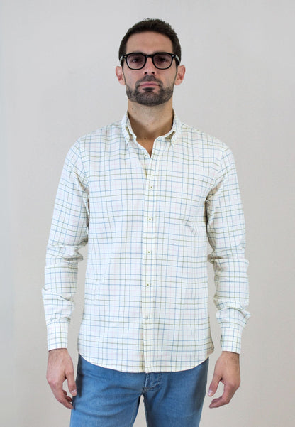 Camisa de cuadro en tonos crudos