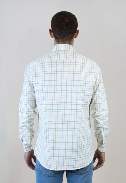 Camisa de cuadro en tonos crudos