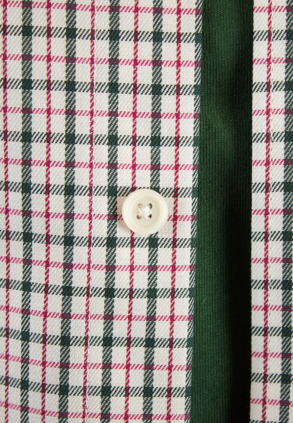 Camisa de cuadros verdes y rojos