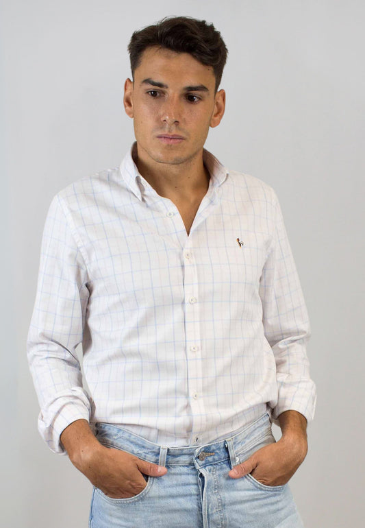 Camisa blanca de cuadros rosas y azules