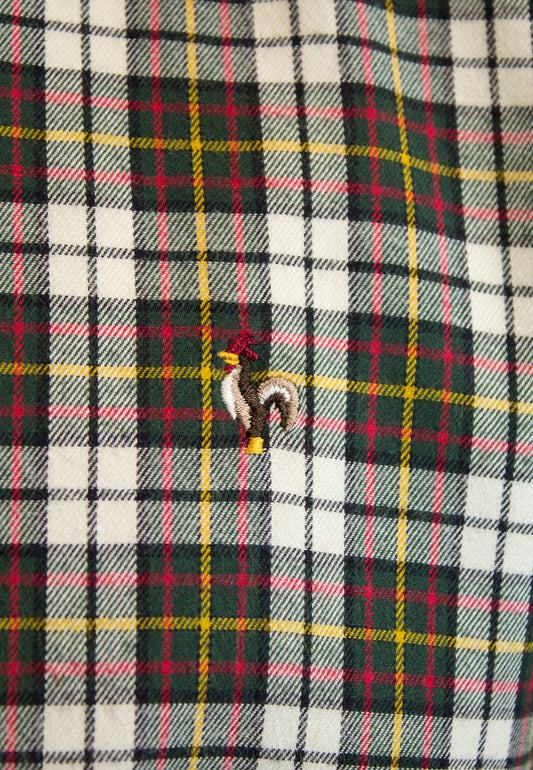 Camisa blanca de cuadros verdes