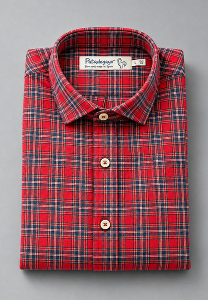 Camisa de cuadros rojos