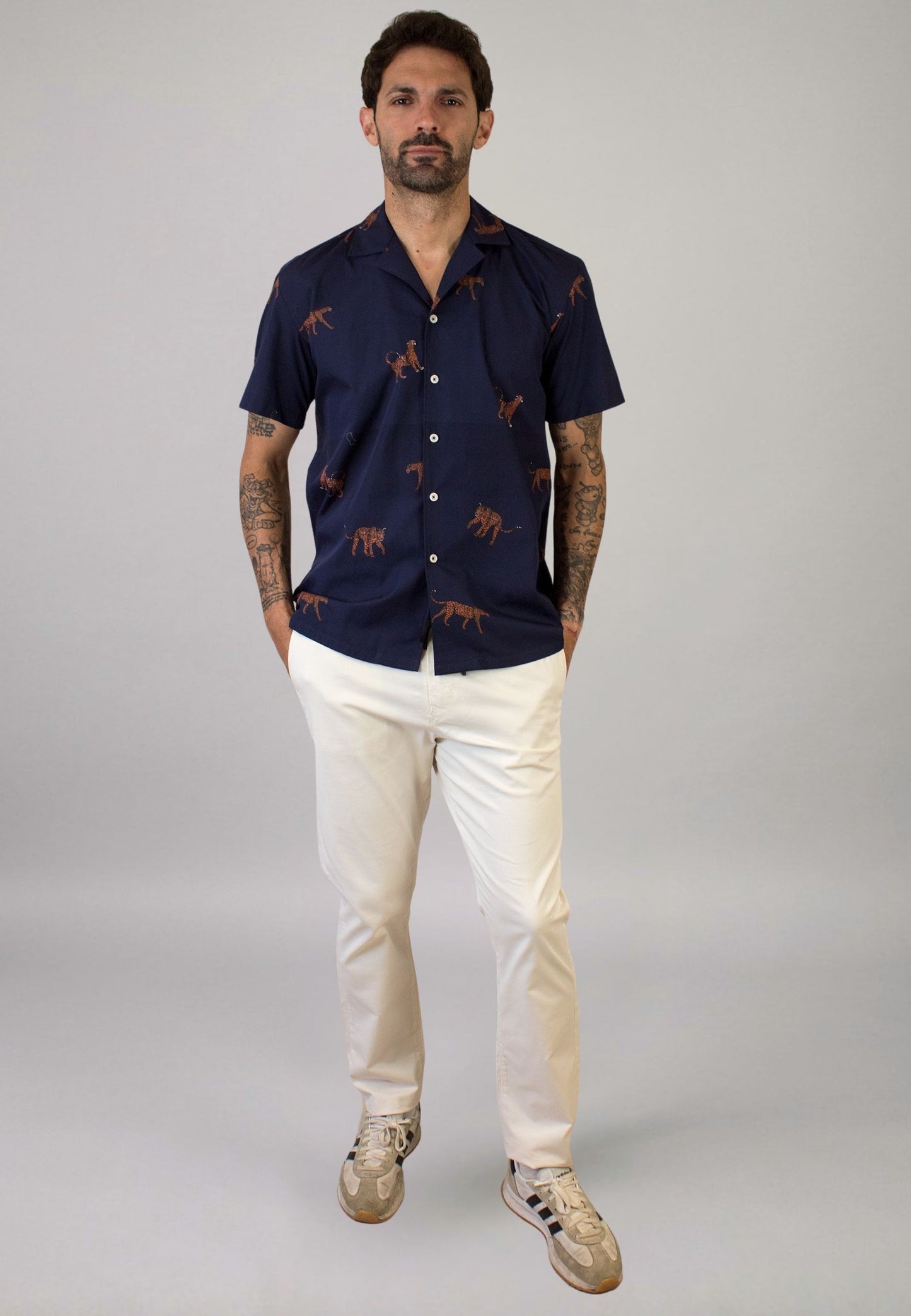 Camisa manga corta con estampado tigres