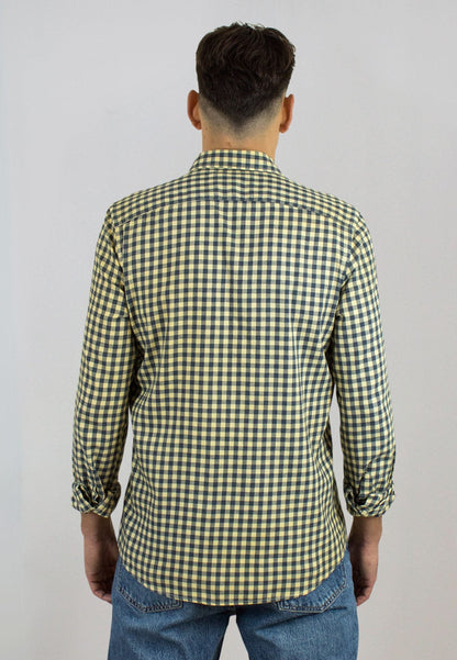 Camisa de franela a cuadros mostaza